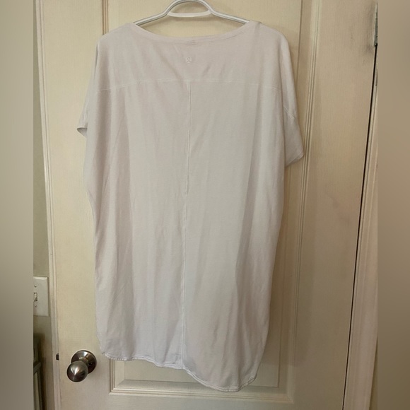 Lululemon High Low Tee - Picture 5 of 7